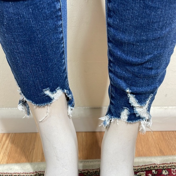 (Q1) GOOD AMERICAN jeans, size 2/26 - Picture 4 of 13